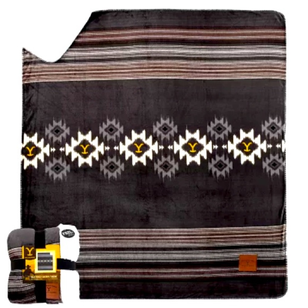 Yellowstone Silk Touch Sherpa Reverse Throw, 60 x 70